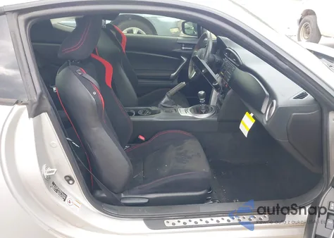 2013 Scion Fr-S из США, поврежденный, VIN JF1ZNAA18D1710646